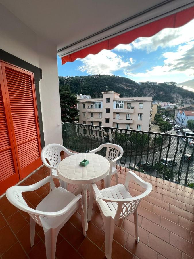 E Flat Park And Pool Vakantiehuis Sorrento