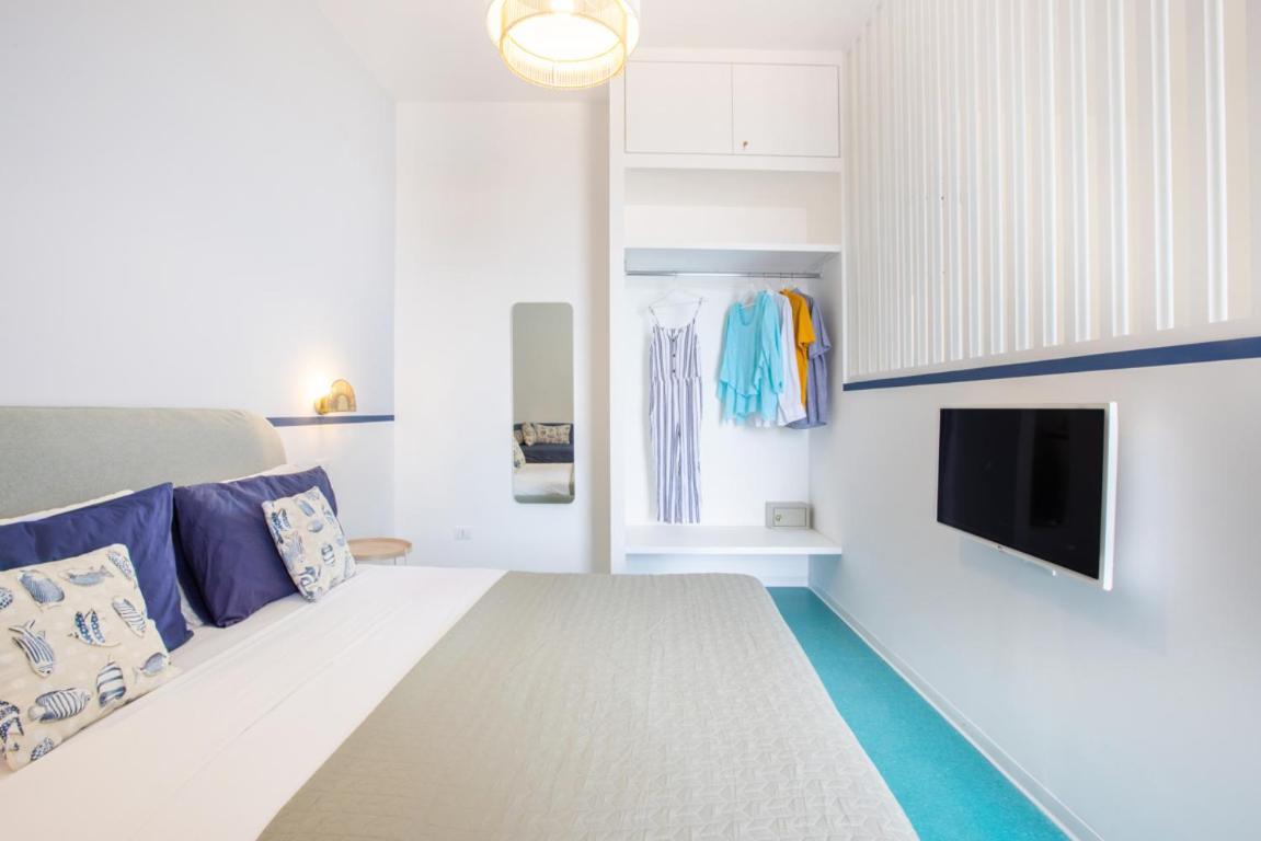 Apartment Romantic Seaview Flat With Balcony *