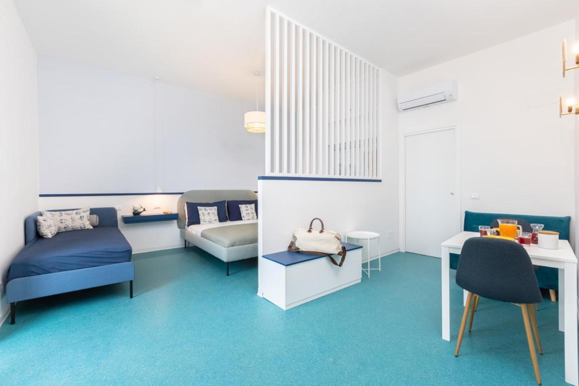 Romantic Seaview Flat With Balcony Sorrento