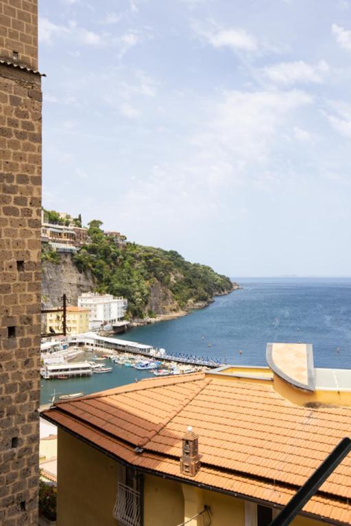 Apartment Romantic Seaview Flat With Balcony *
