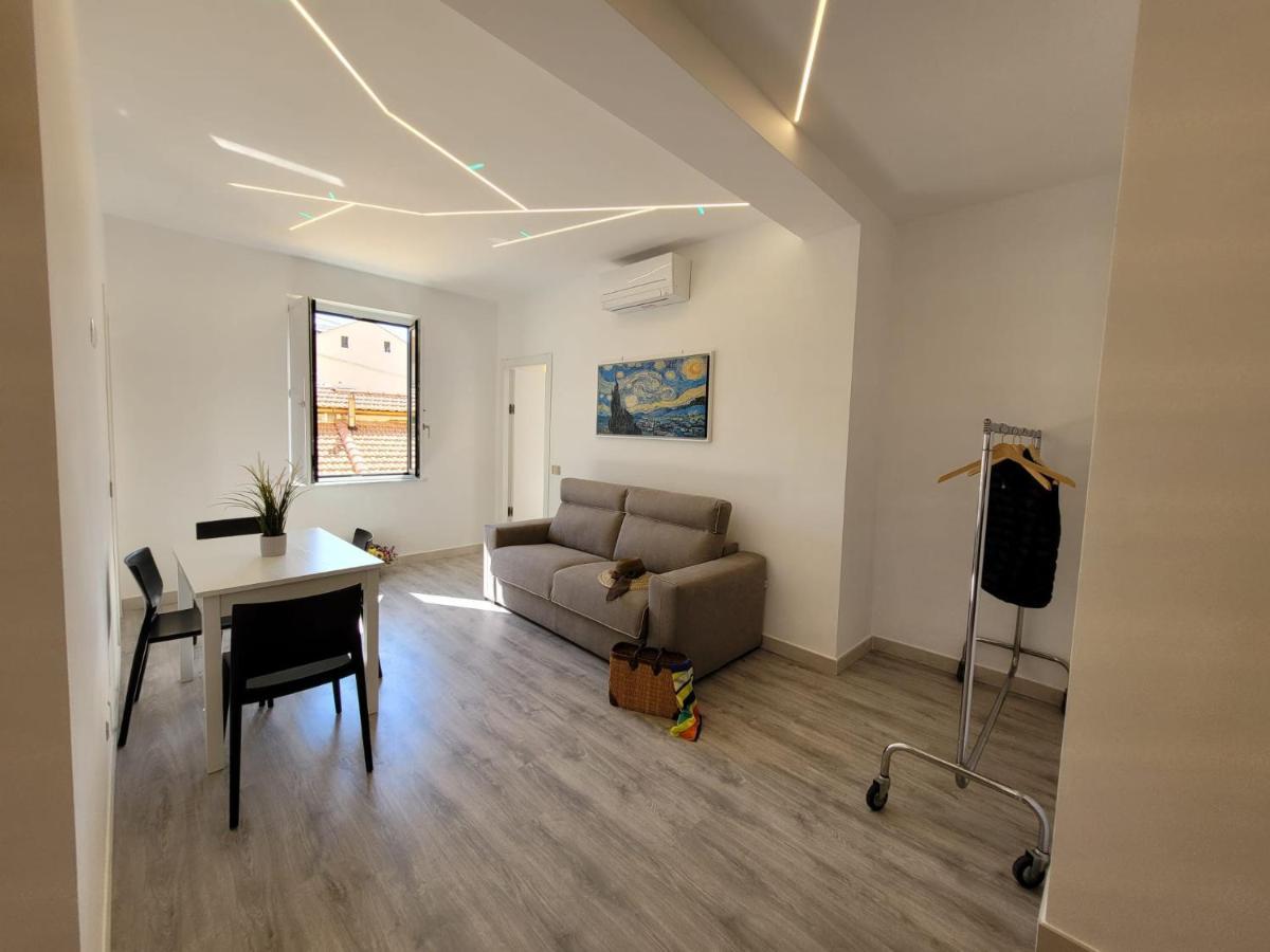 Sara Luxury 3 Apartment