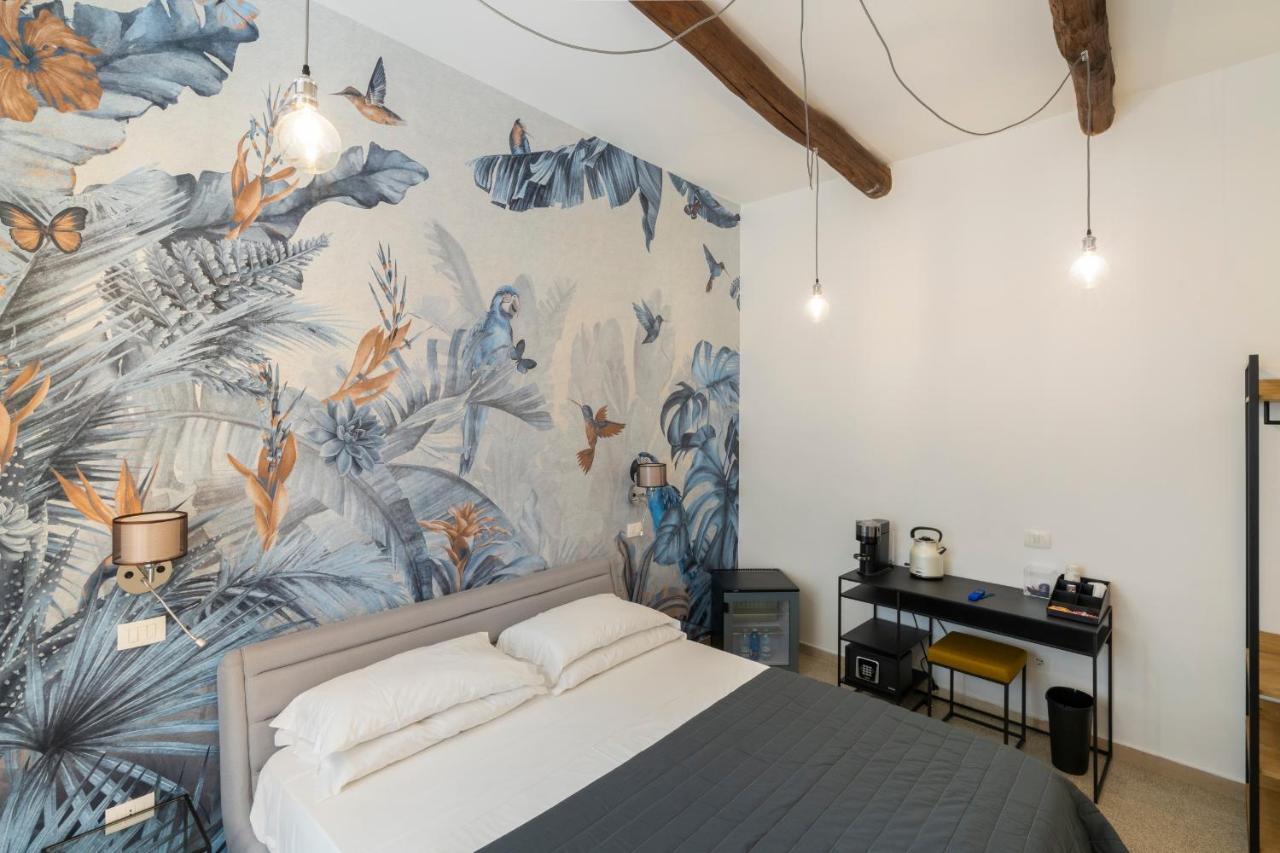 Bed & Breakfast San Cesareo 64 *