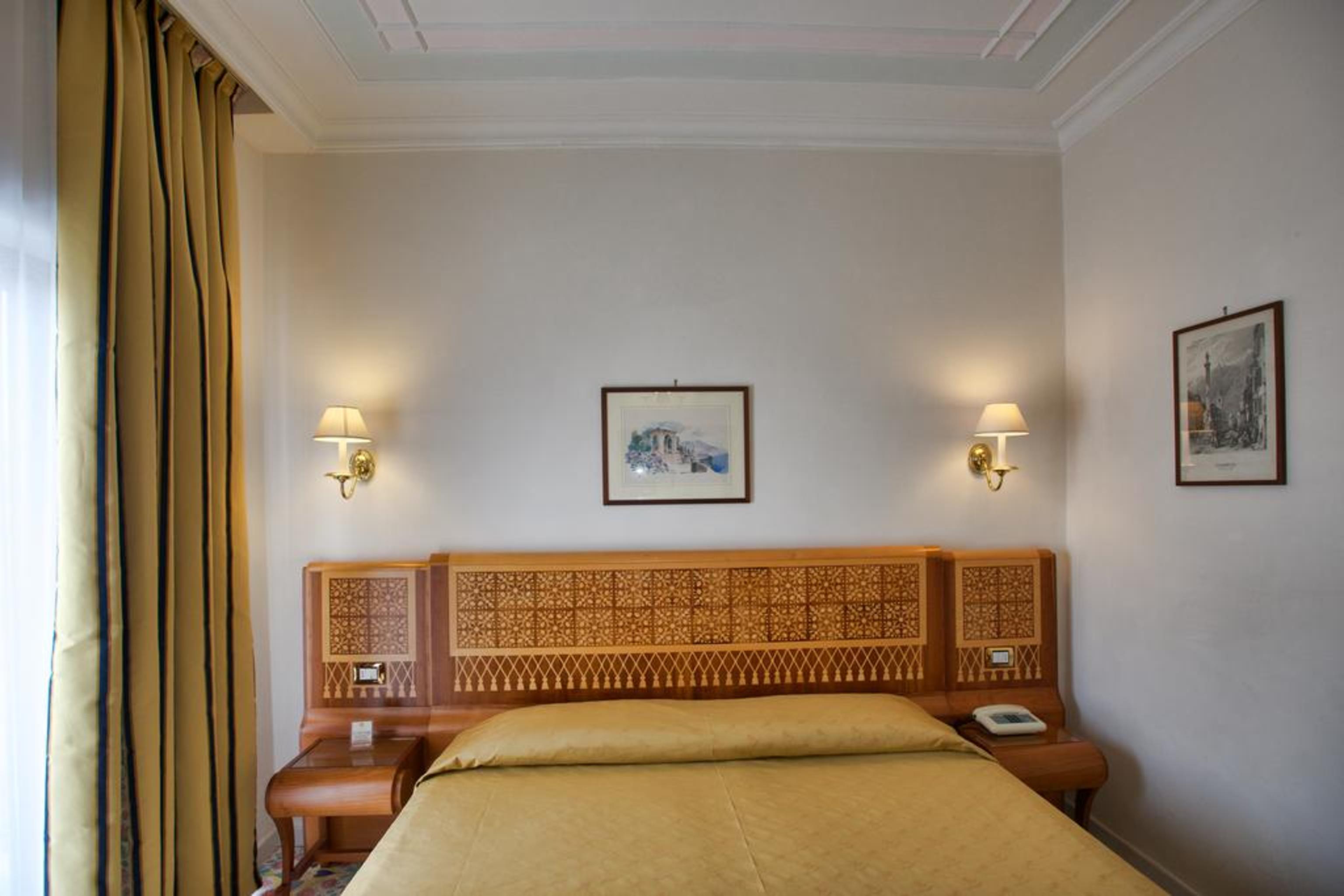 Grand Flora 4*