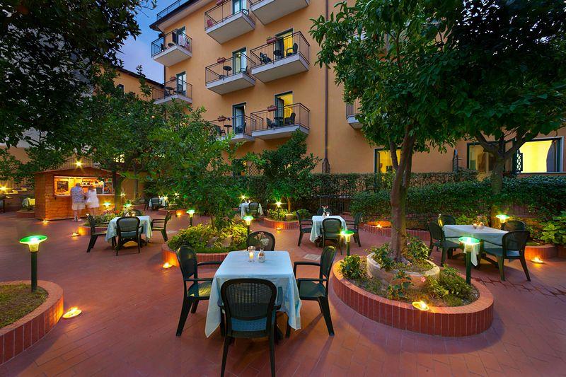 Hotel Astoria 4*