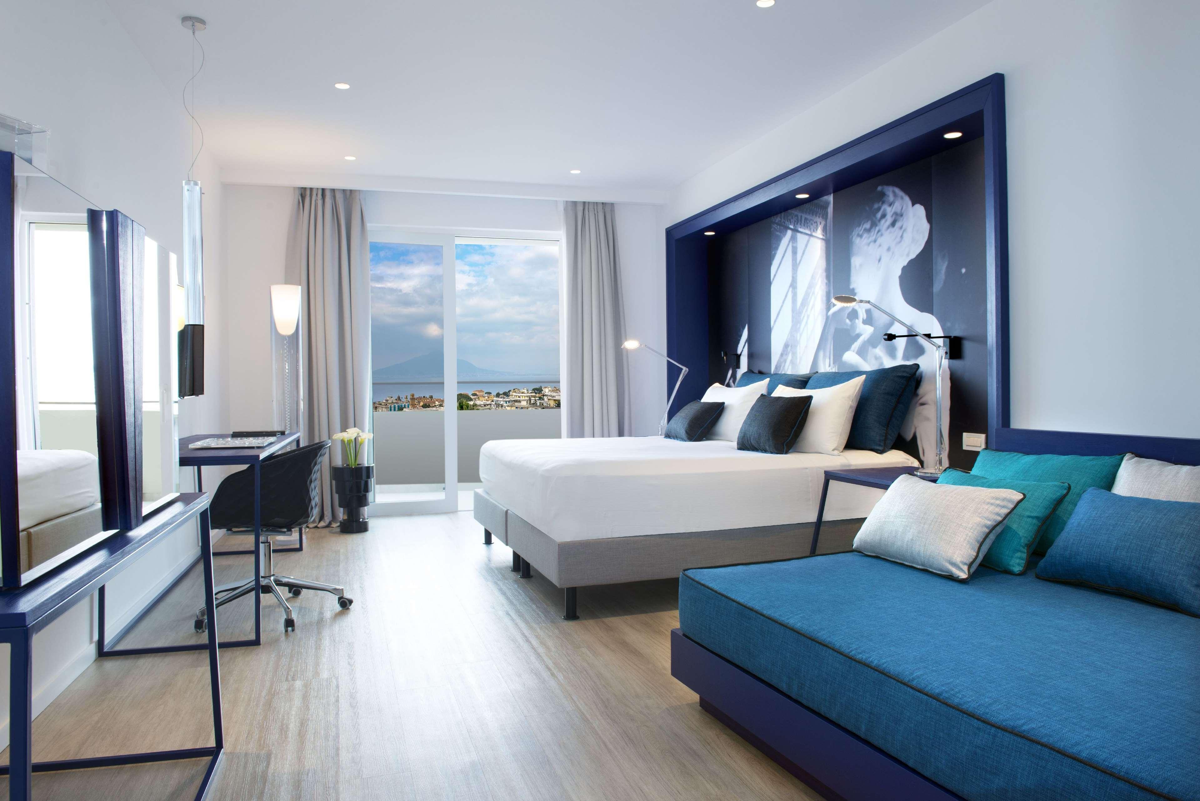 Hilton Palace