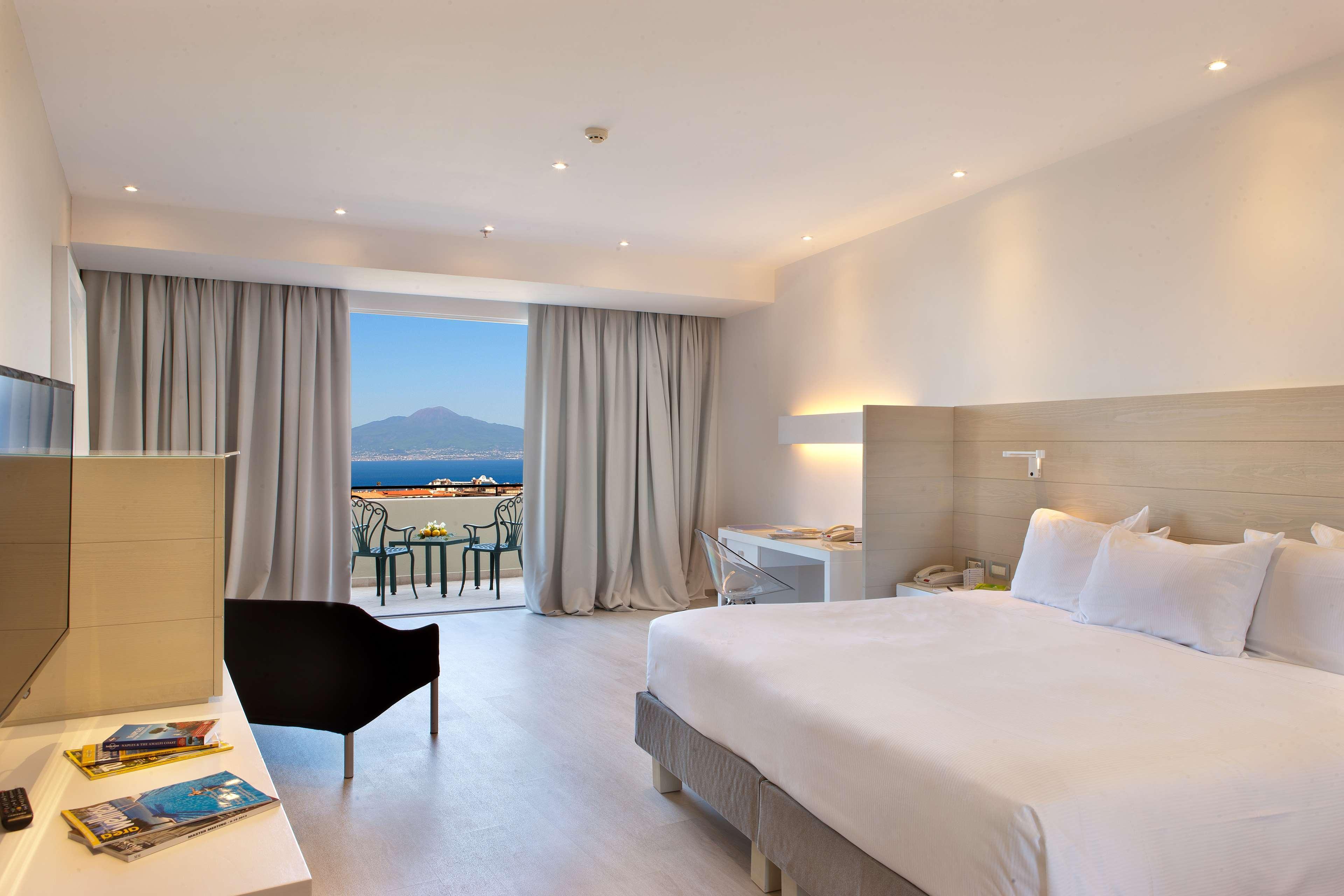 Hilton Palace Hotel 4*