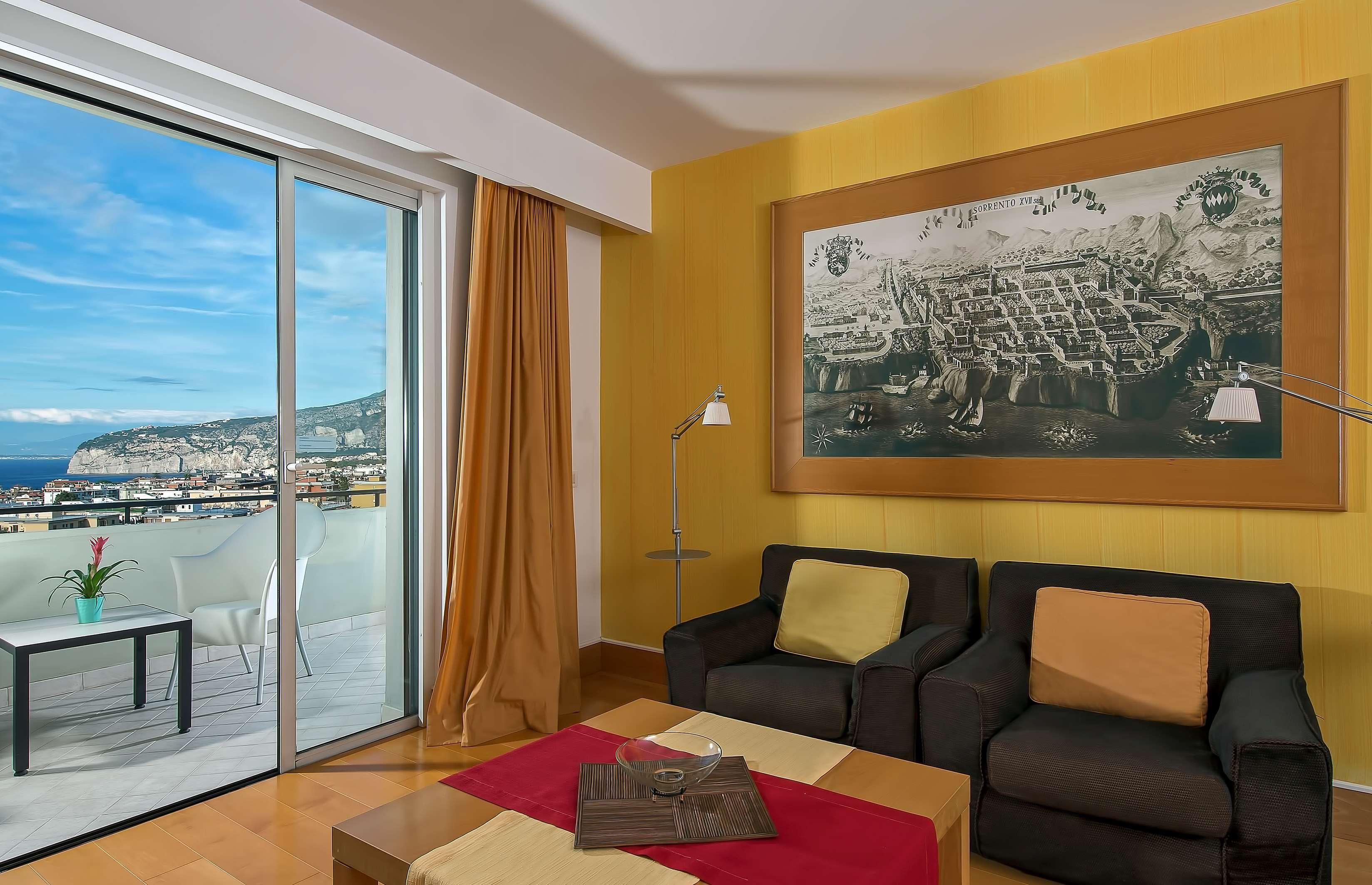 Hilton Palace Hotel 4*
