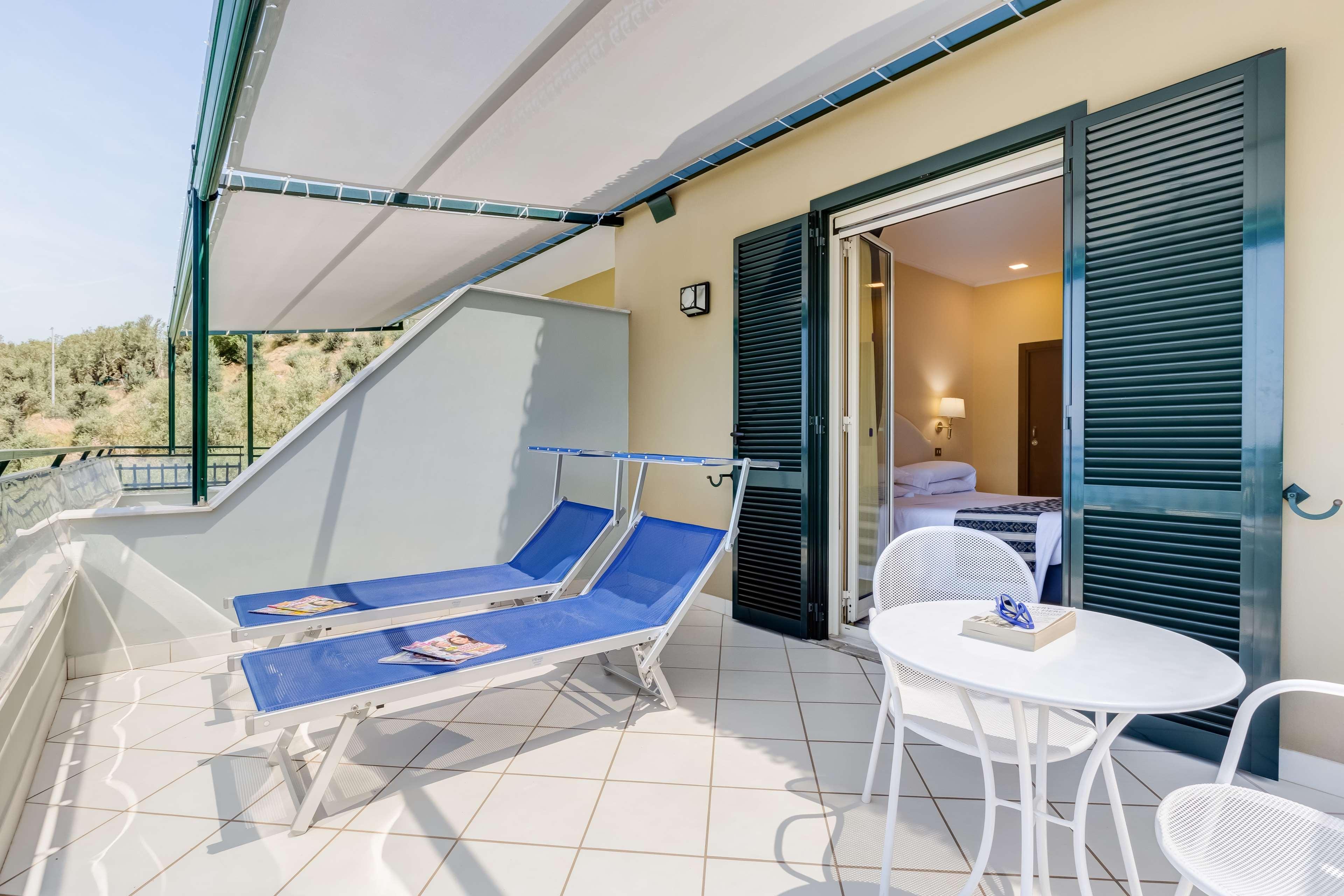 Western La Solara 4*