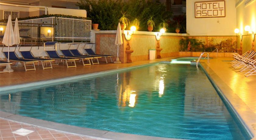 Ascot Hotel