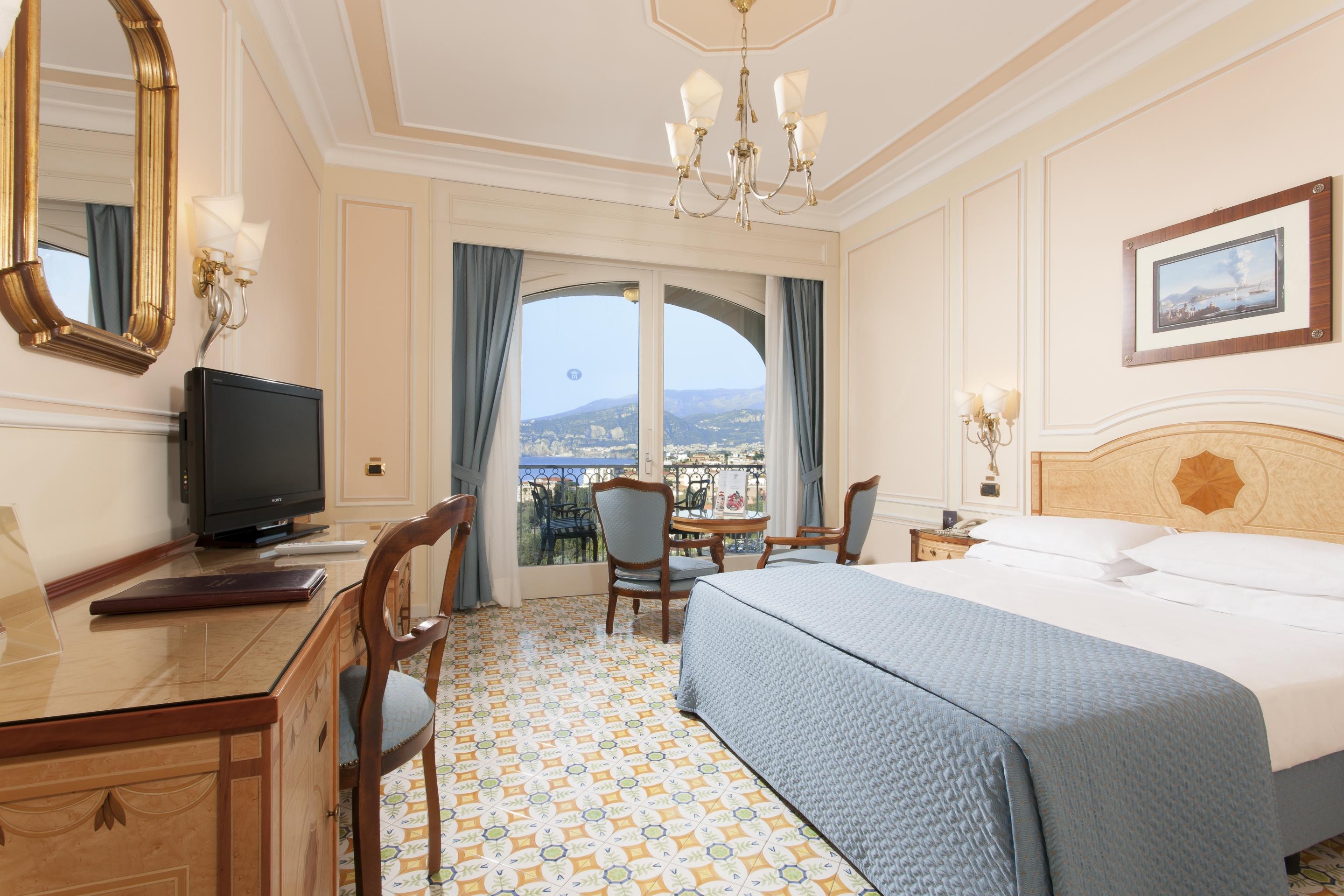 Grand Capodimonte Hotel 4*