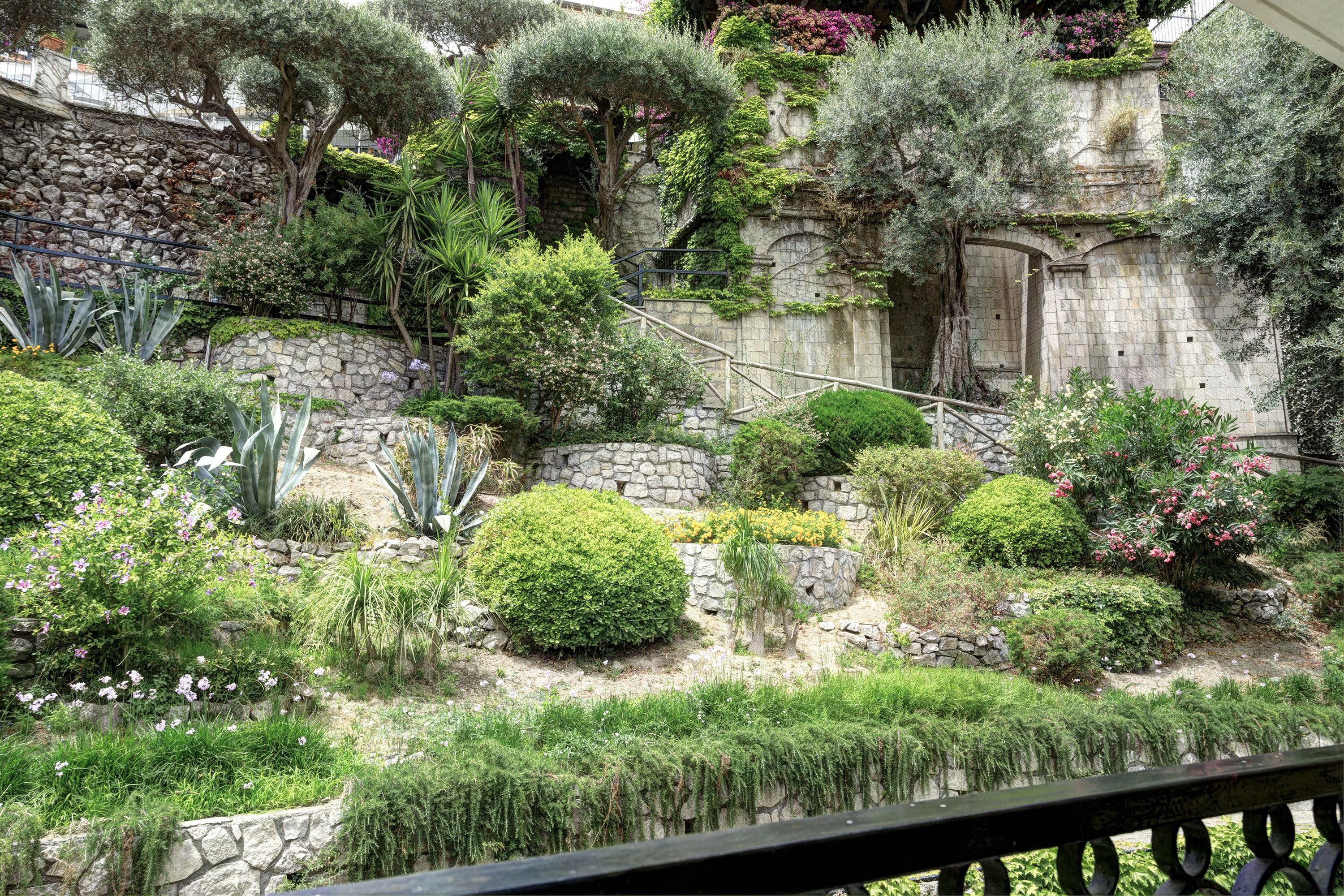 Grand Capodimonte Hotel 4*
