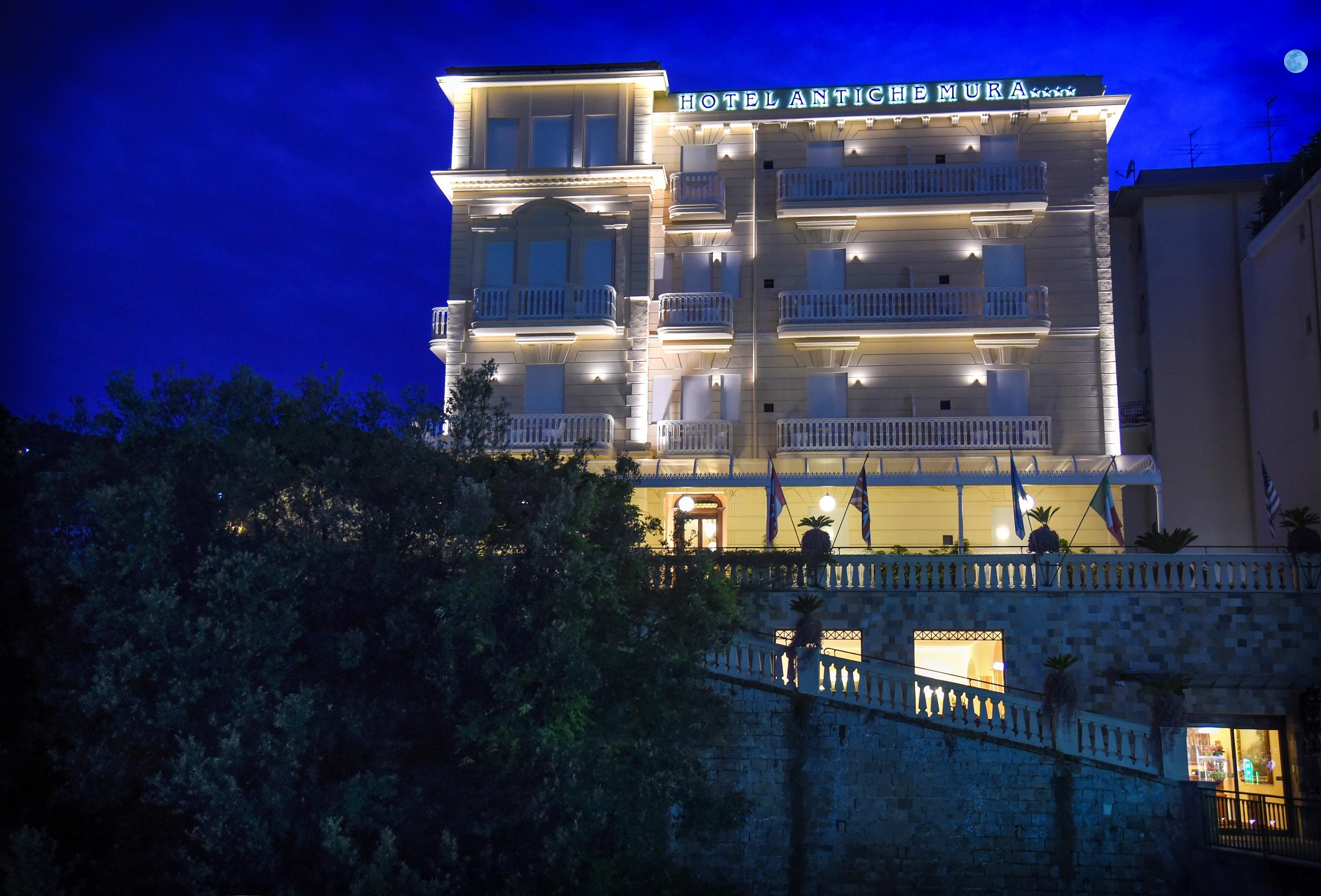 Hotel Antiche Mura 4*