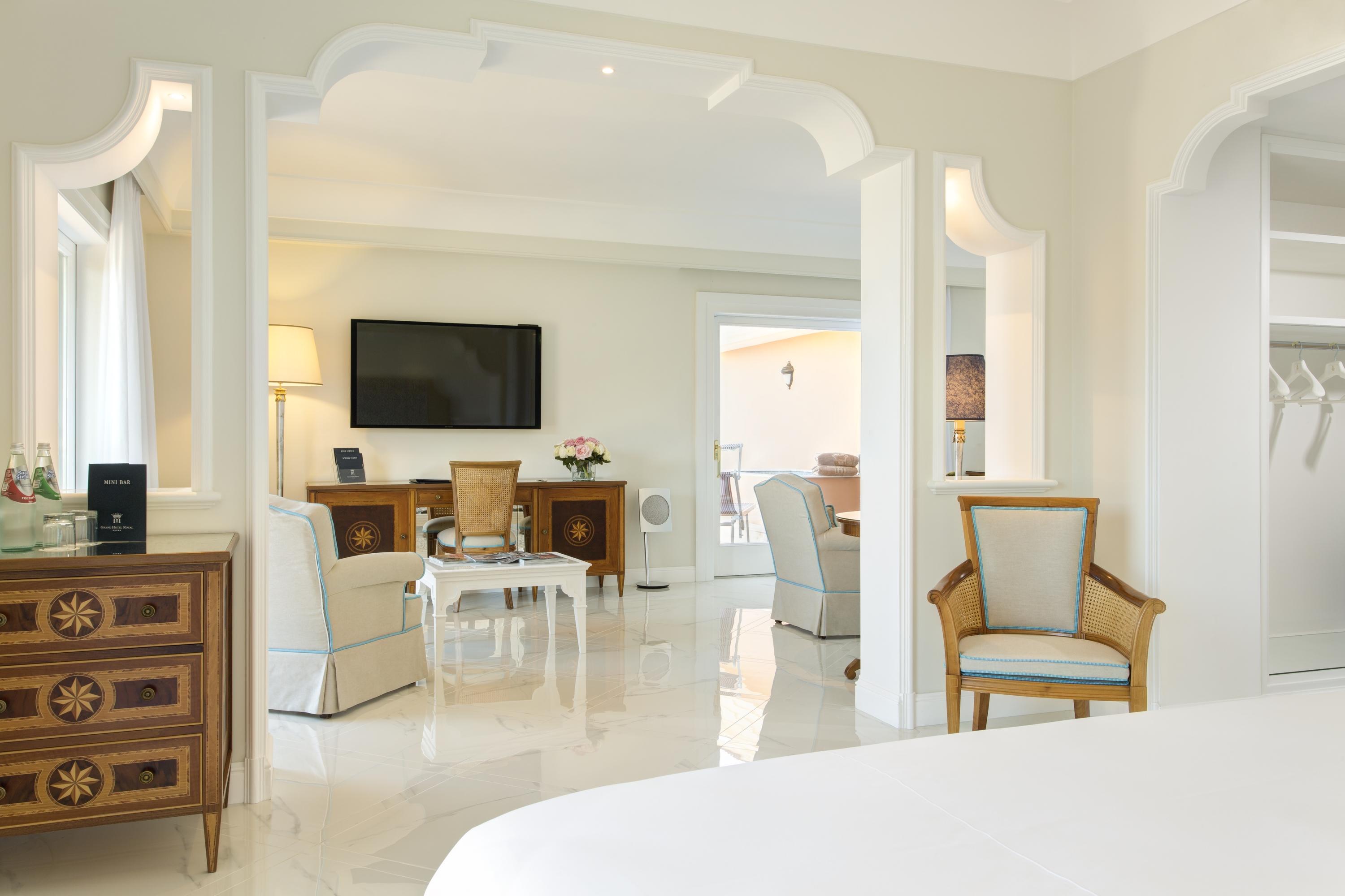 Grand Royal Hotel