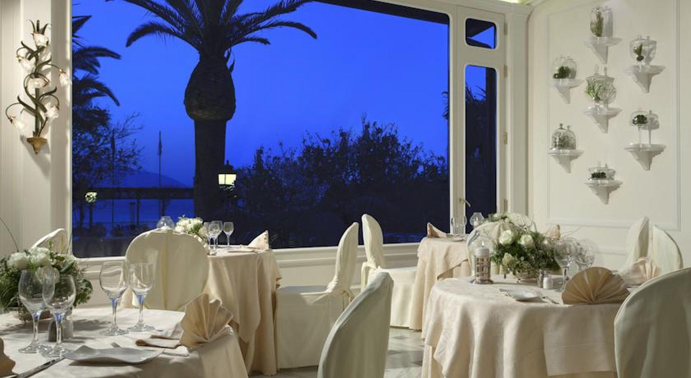 Hotel Grand Royal 5*