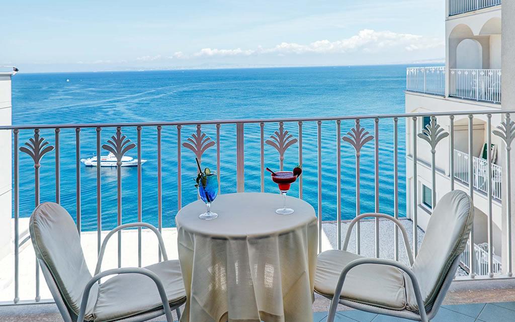 Grand Riviera Sorrento