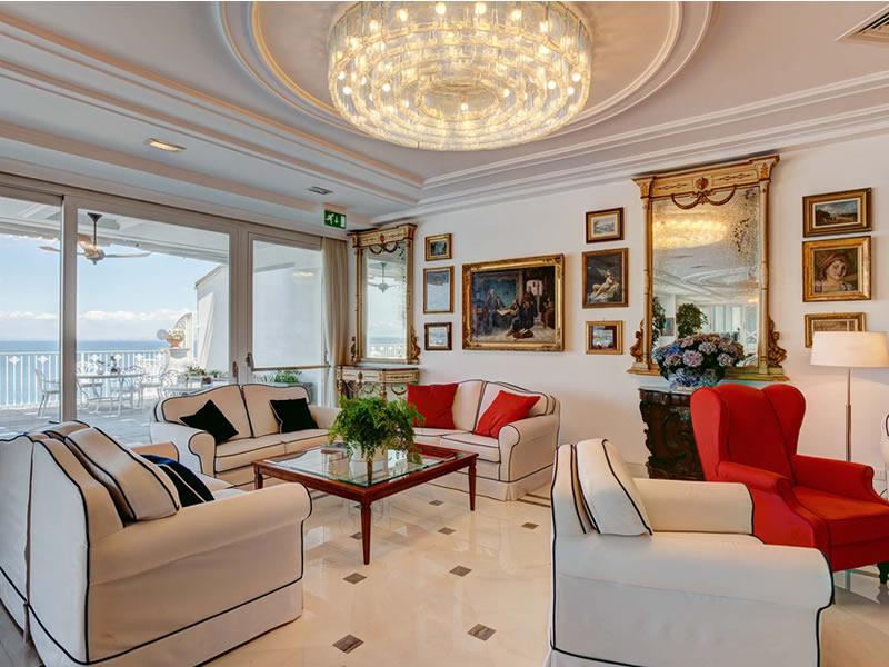 Hotel Grand Riviera 4*