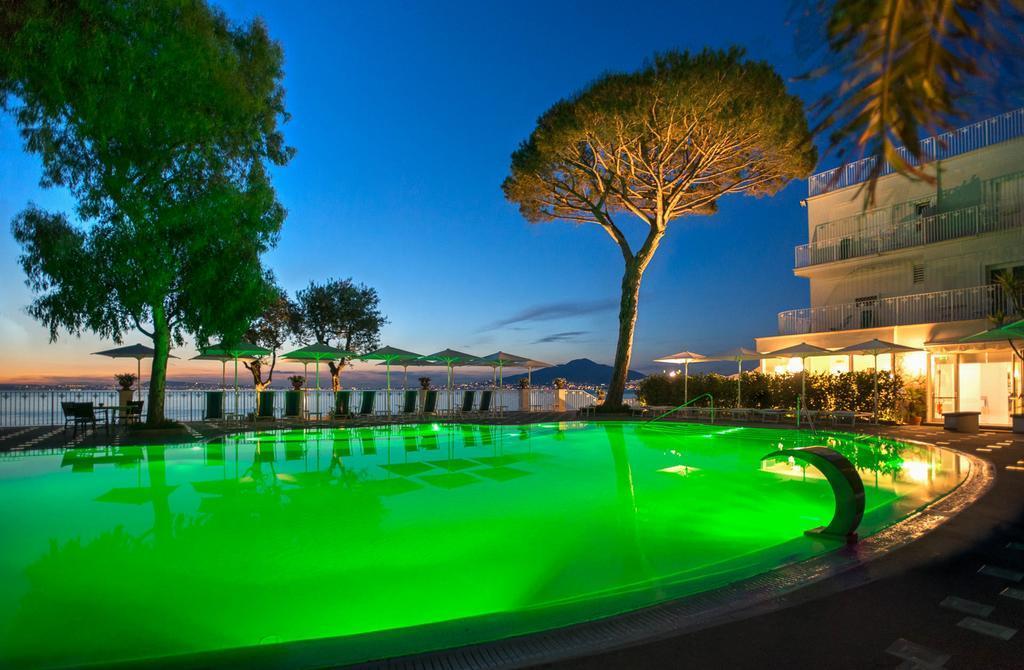 Grand Riviera Hotel
