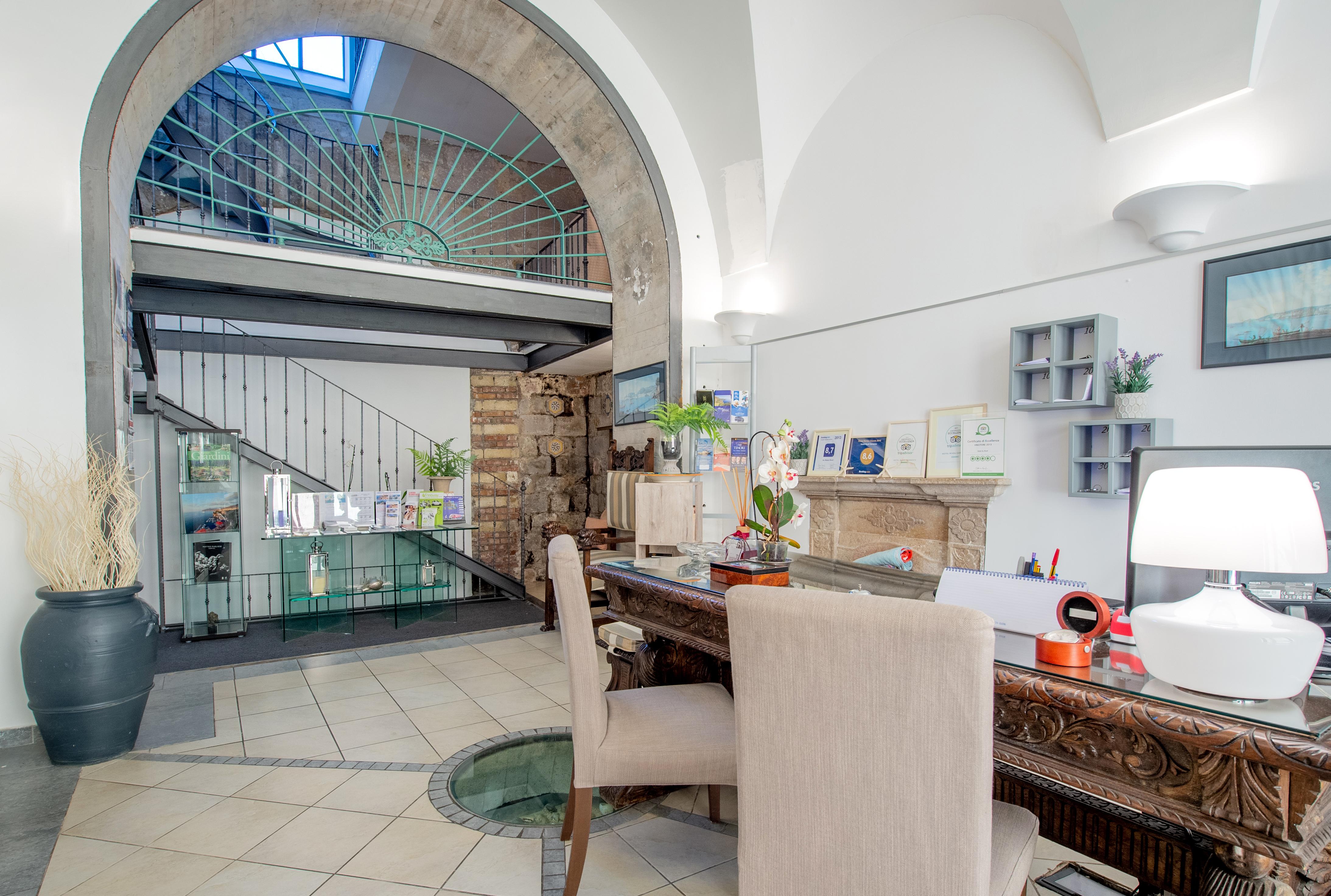 Rivoli Hotel 3*