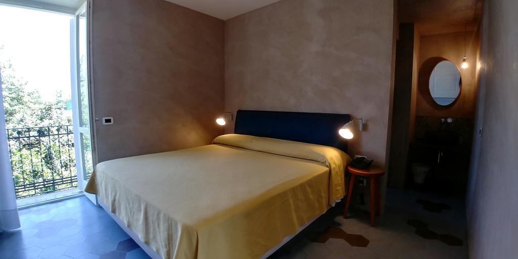 Il Roseto 2*