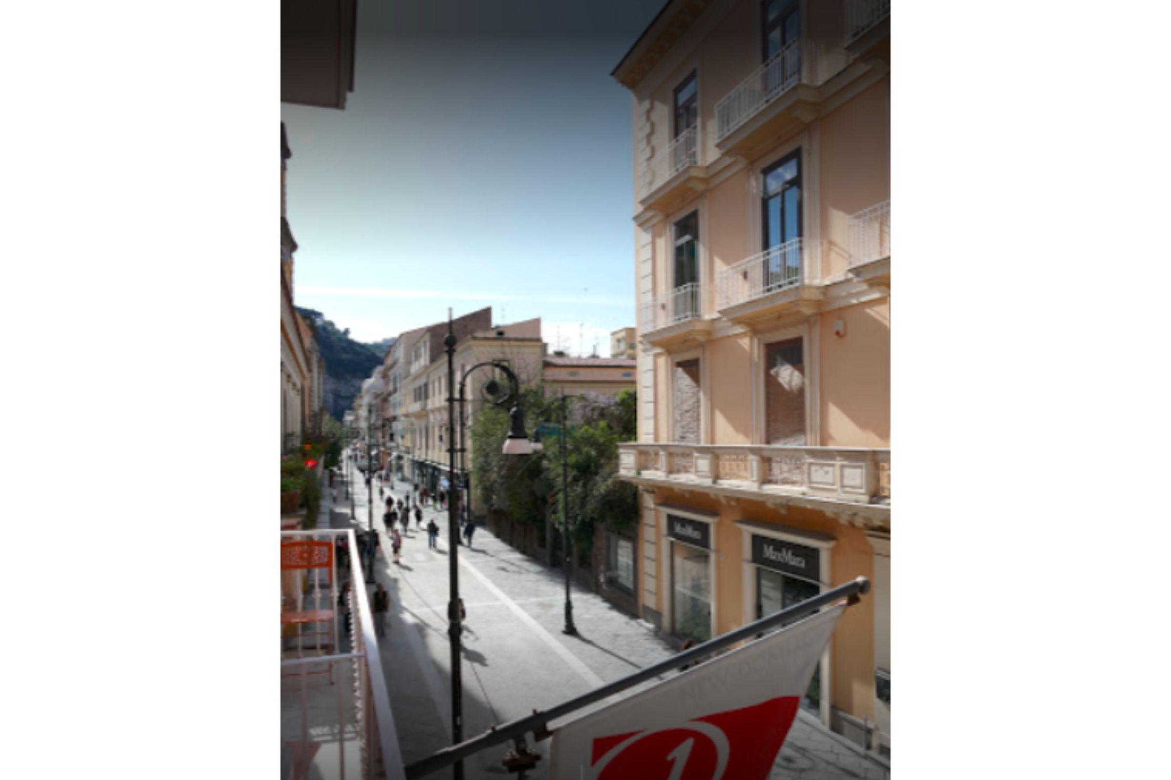 Bed & Breakfast Palazzo Tasso 2*