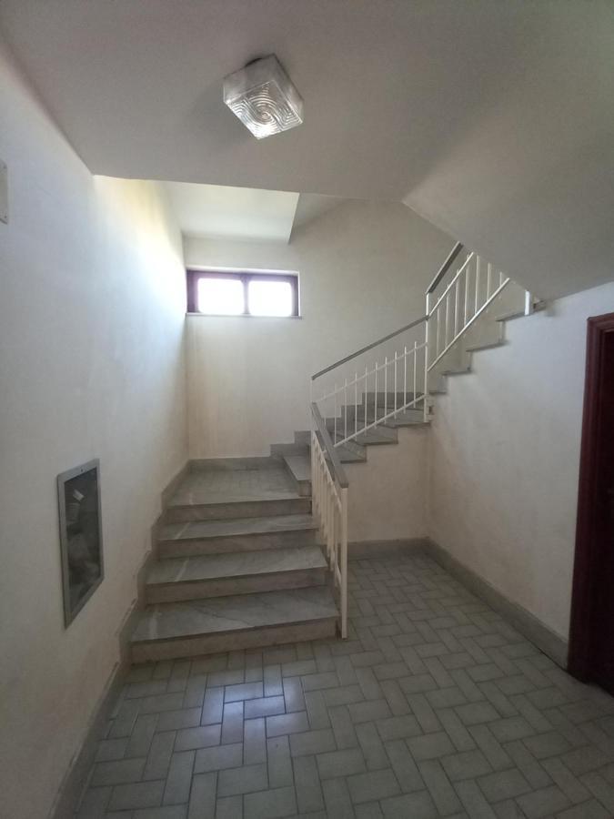 Sun Center Apartment *