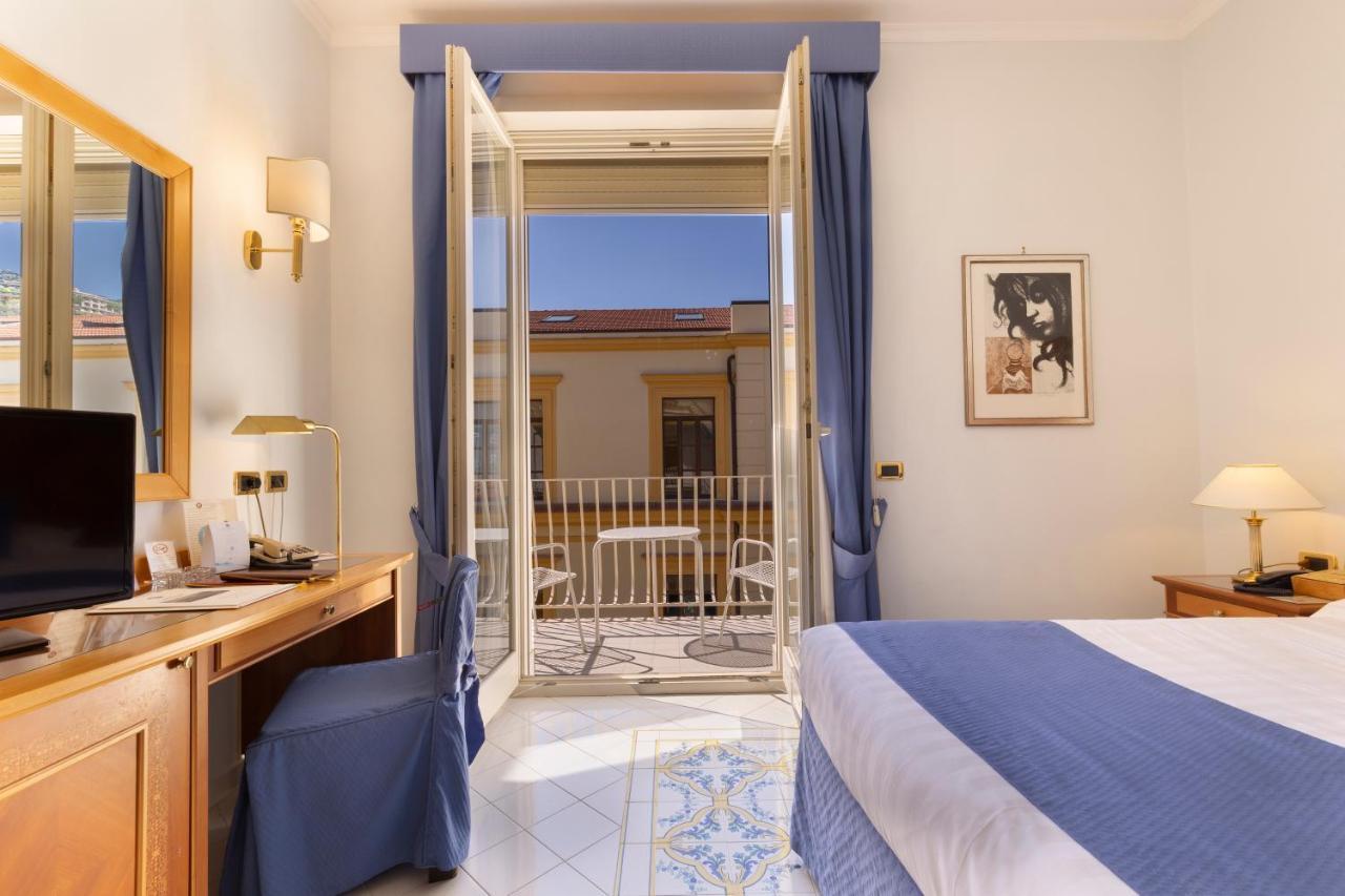 Continental 4*