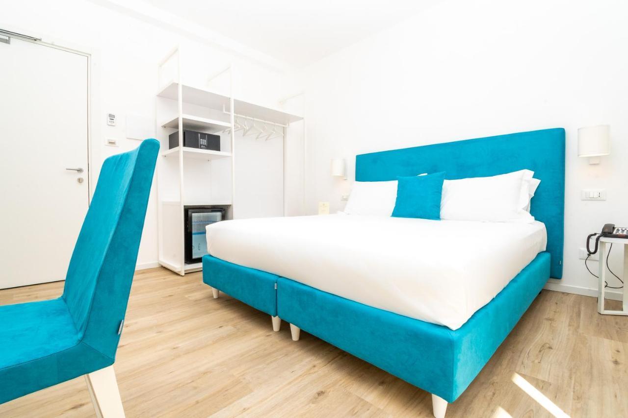 Isabella Hotel