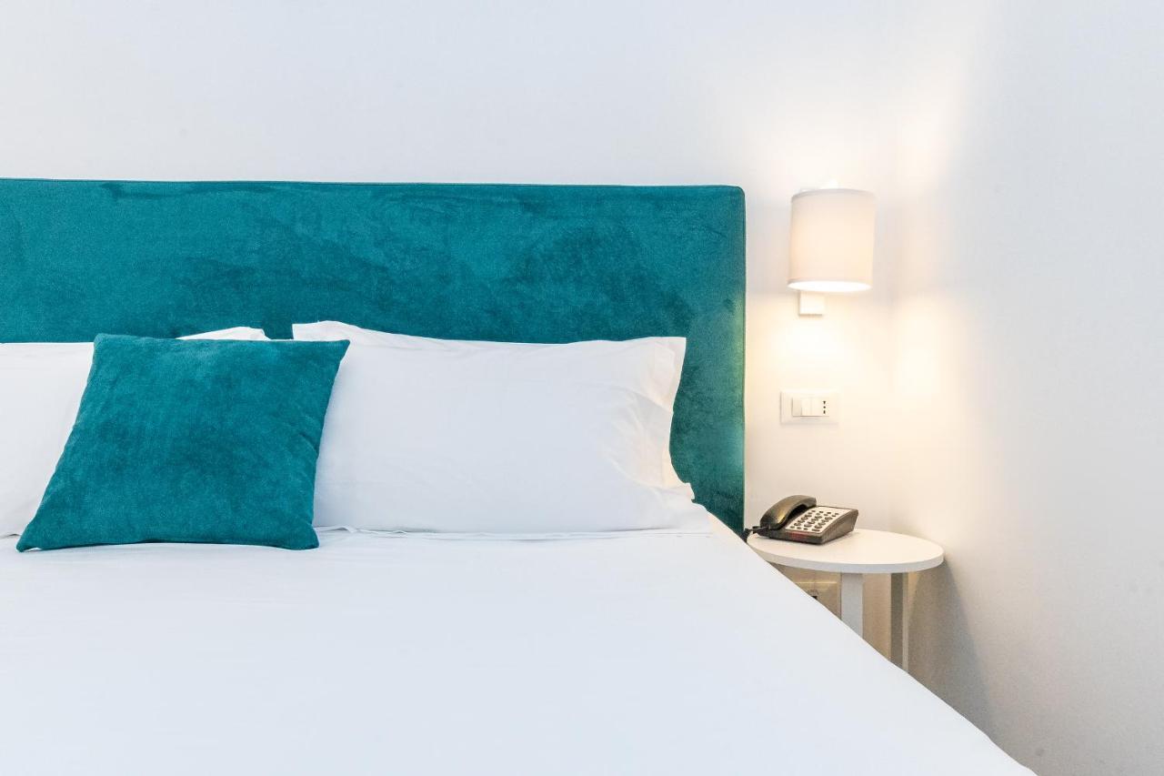 Isabella Hotel 4*