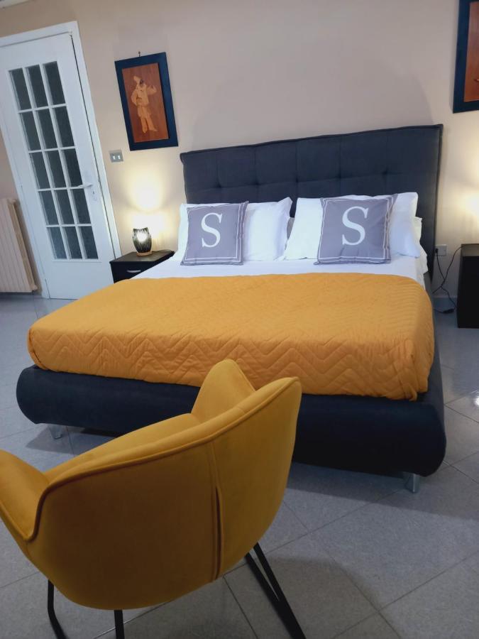 Sun Center Apartment *