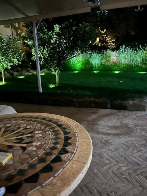 Vie En Rose Villa *