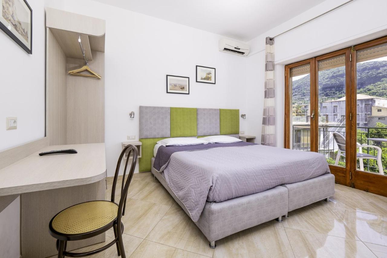 Parsano - De Vivo Realty Apartamento Sorrento