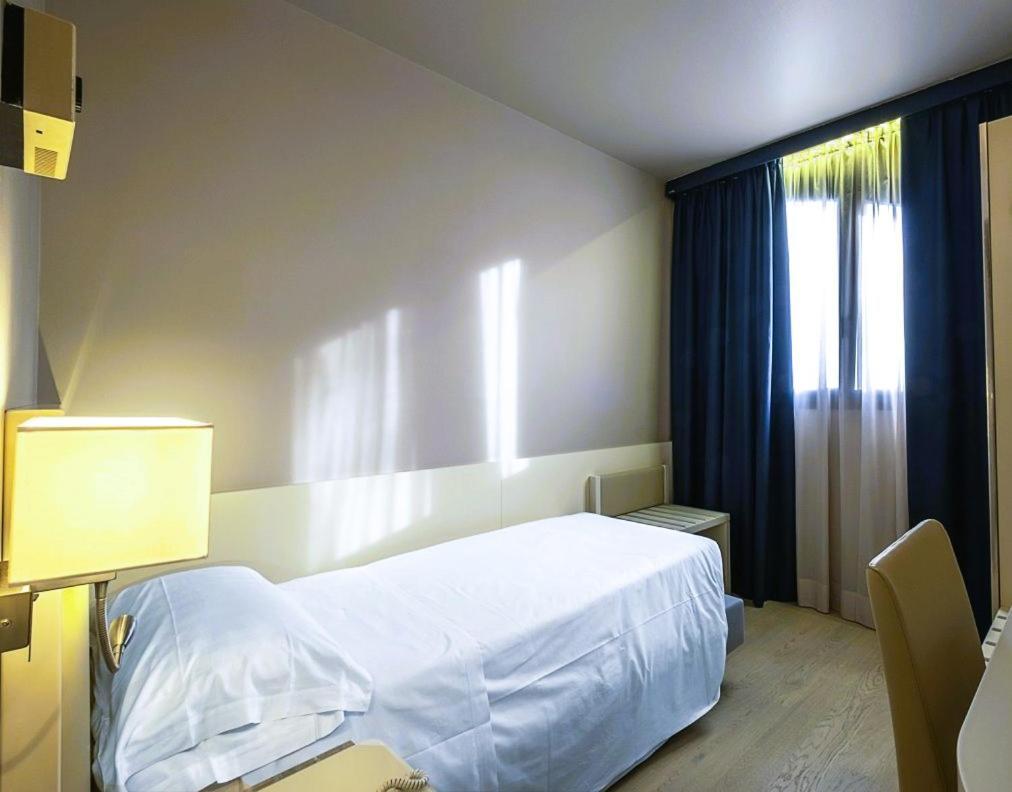 Sorrento Inn Lodge *