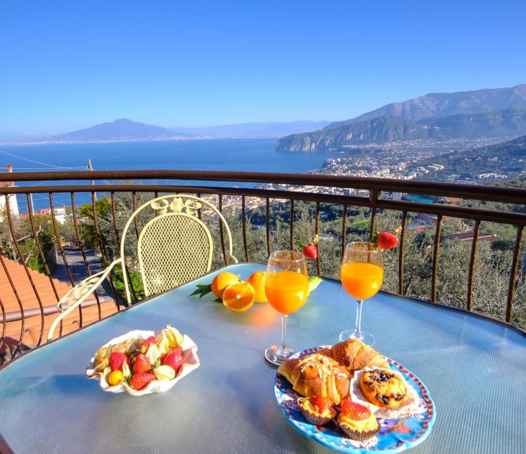 Caruso Private Heated Pool & Sea View Villa