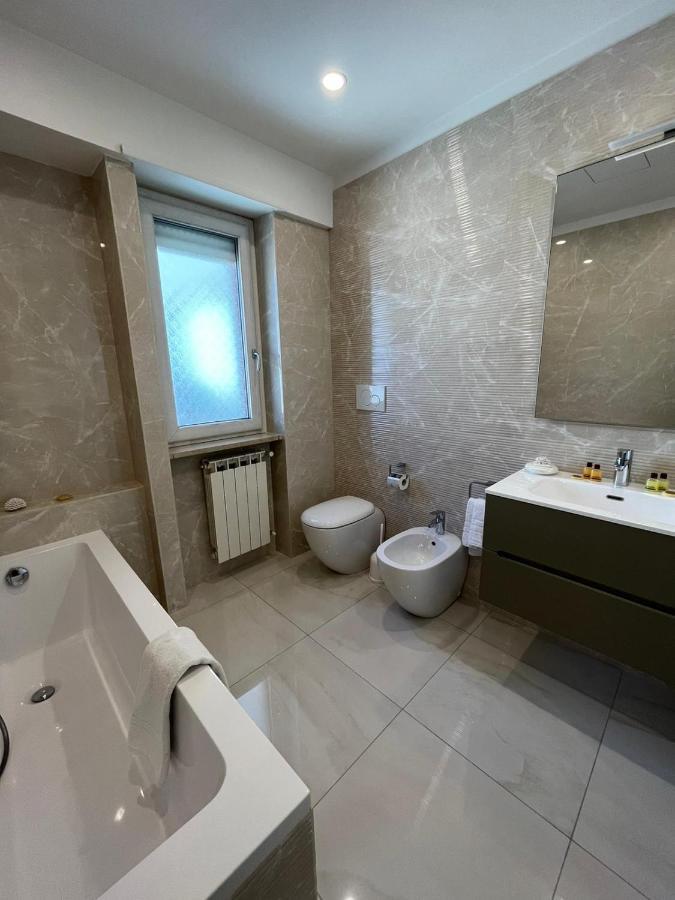 Bed & Breakfast The Place Piazza Lauro Sorrento