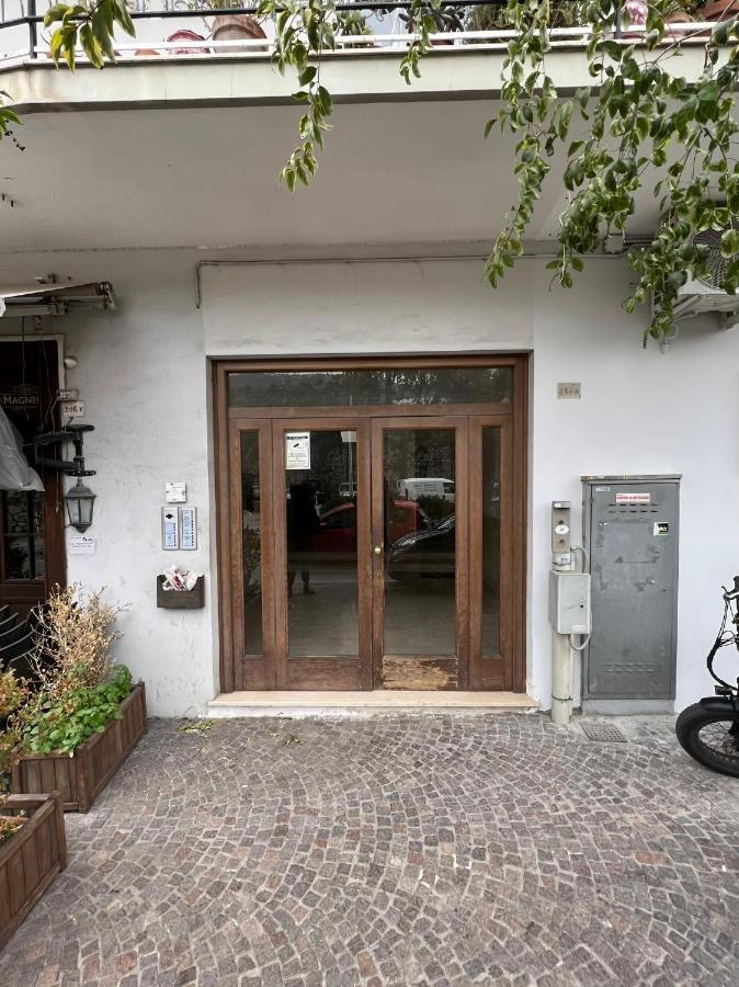 Yourhome - Corso Italia In Appartement