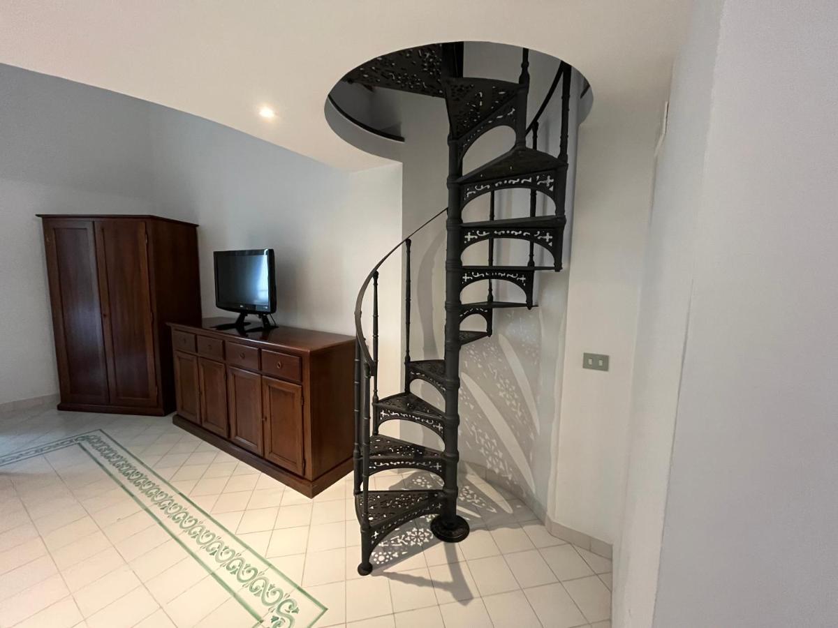 Apartment Antico Palazzo Scala *