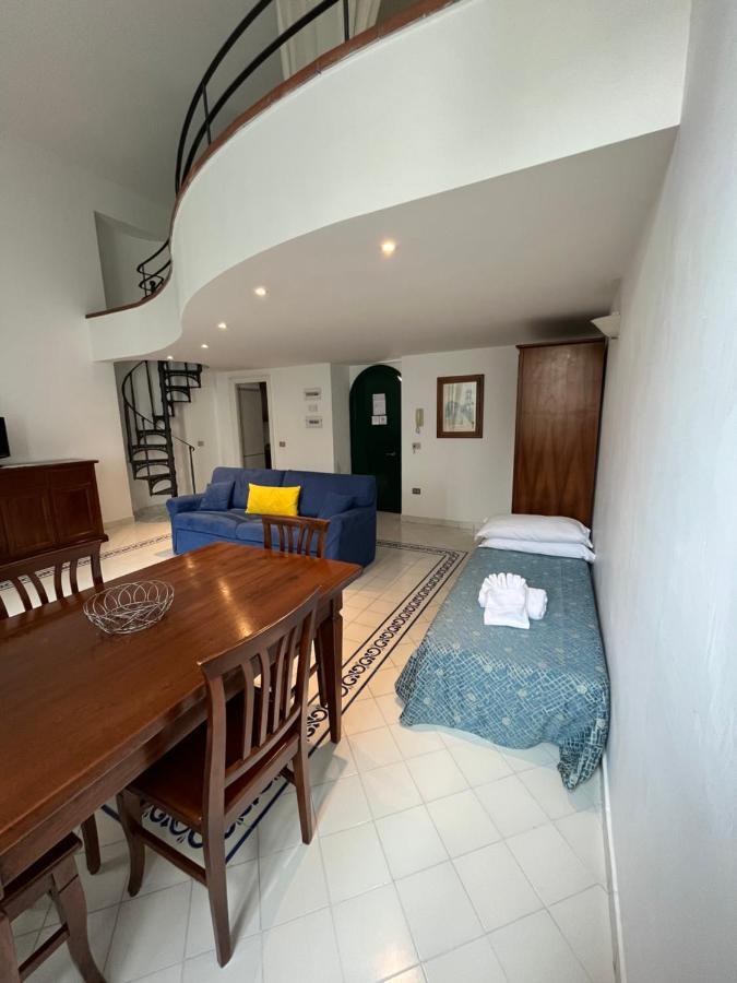 Apartment Antico Palazzo Scala *