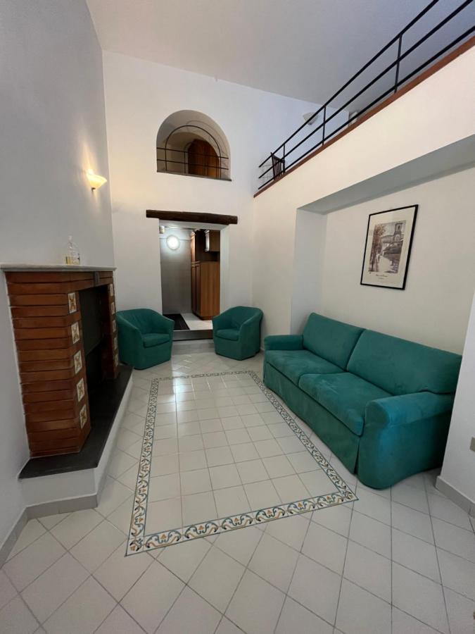Antico Palazzo Scala Apartment *