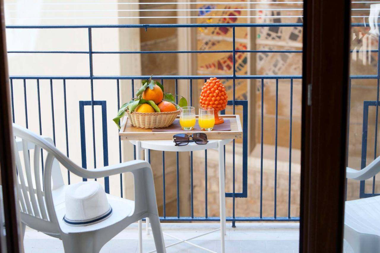 Apartment B&b-apartment-sleeps3-parking-balcony-petfriendly Sorrento
