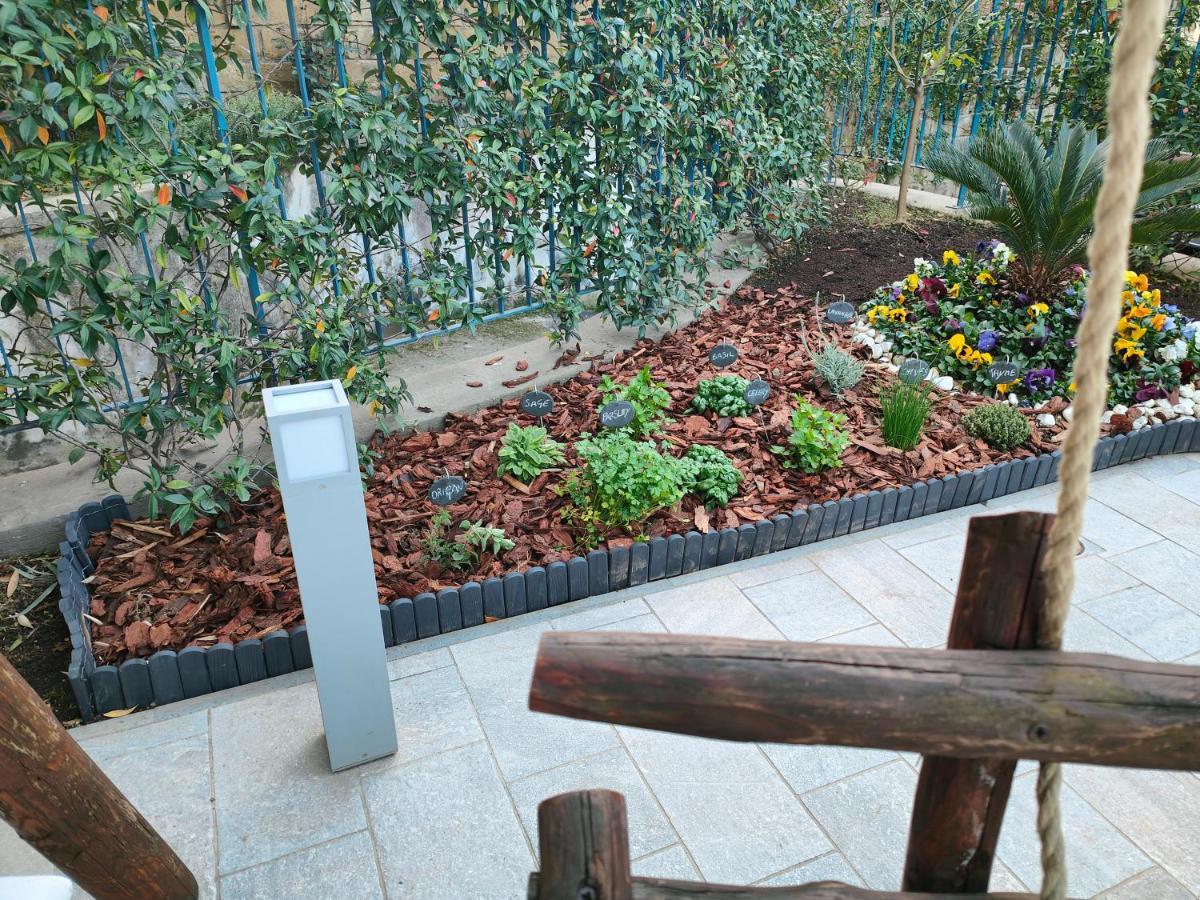 Apartment Garden