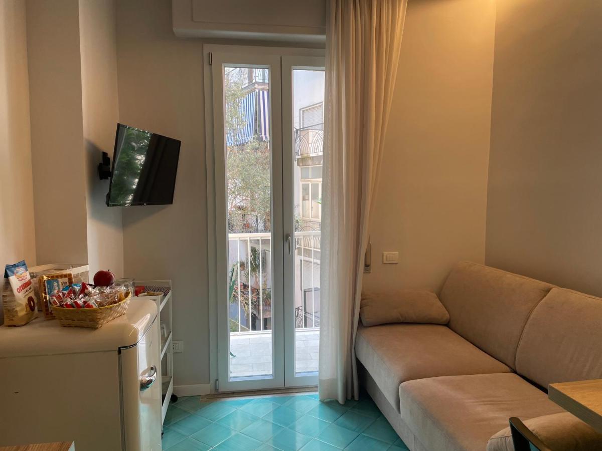 Giga Mare Guest house *