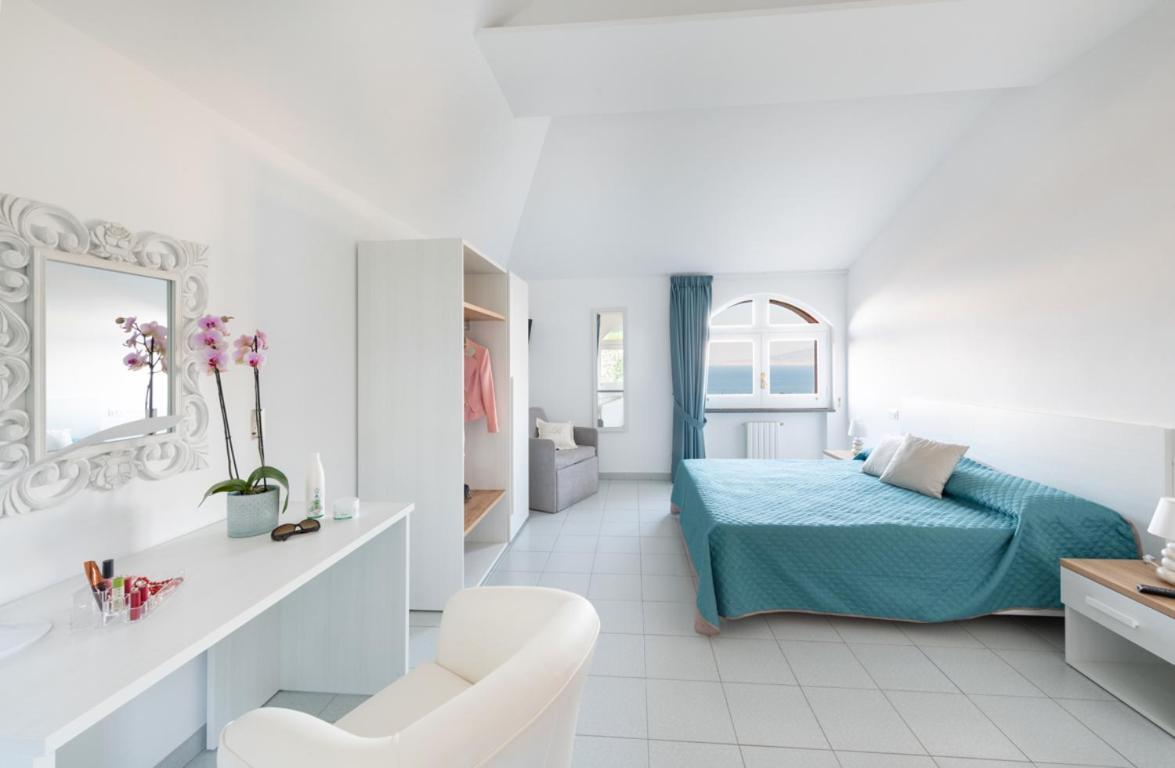 Sorrentovibes - Sea View Rooftop With Jacuzzi & Garden * Sorrento