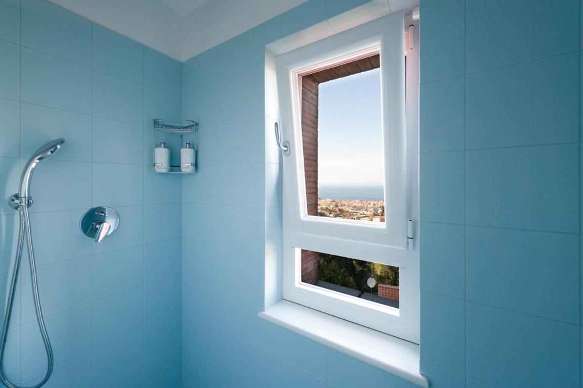 Sorrentovibes - Sea View Rooftop With Jacuzzi & Garden Casa de férias