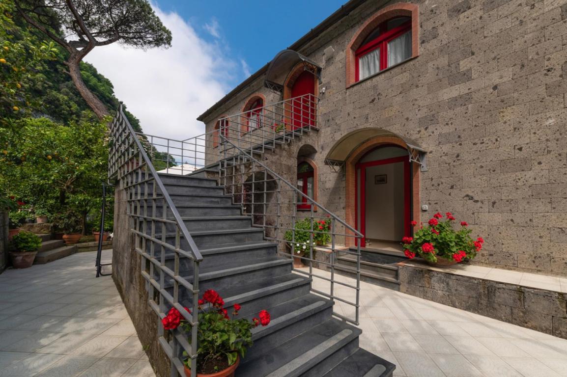 Sorrentovibes - Sea View Rooftop With Jacuzzi & Garden *