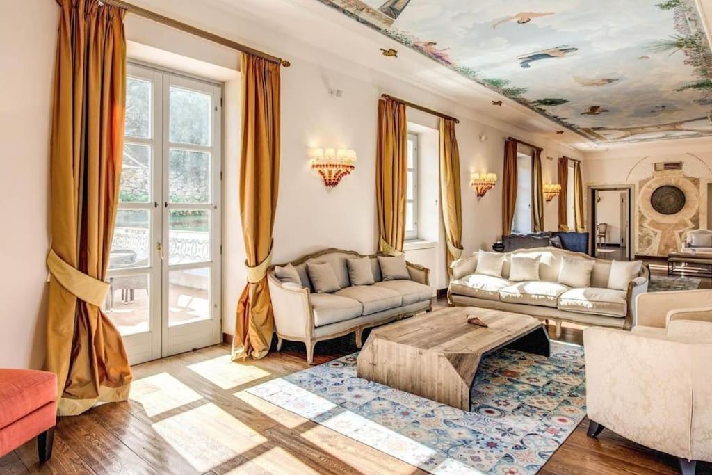 Paradise - 9 Bedrooms * Sorrento