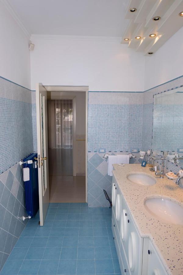 Domus Luna Apartment *