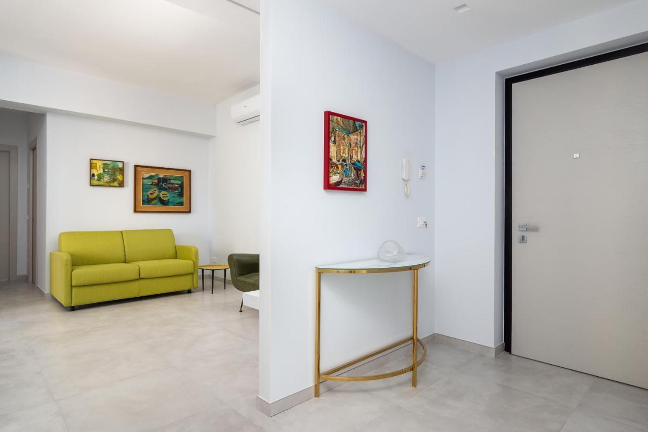 Surya House - Elegant In Apartment Sorrento