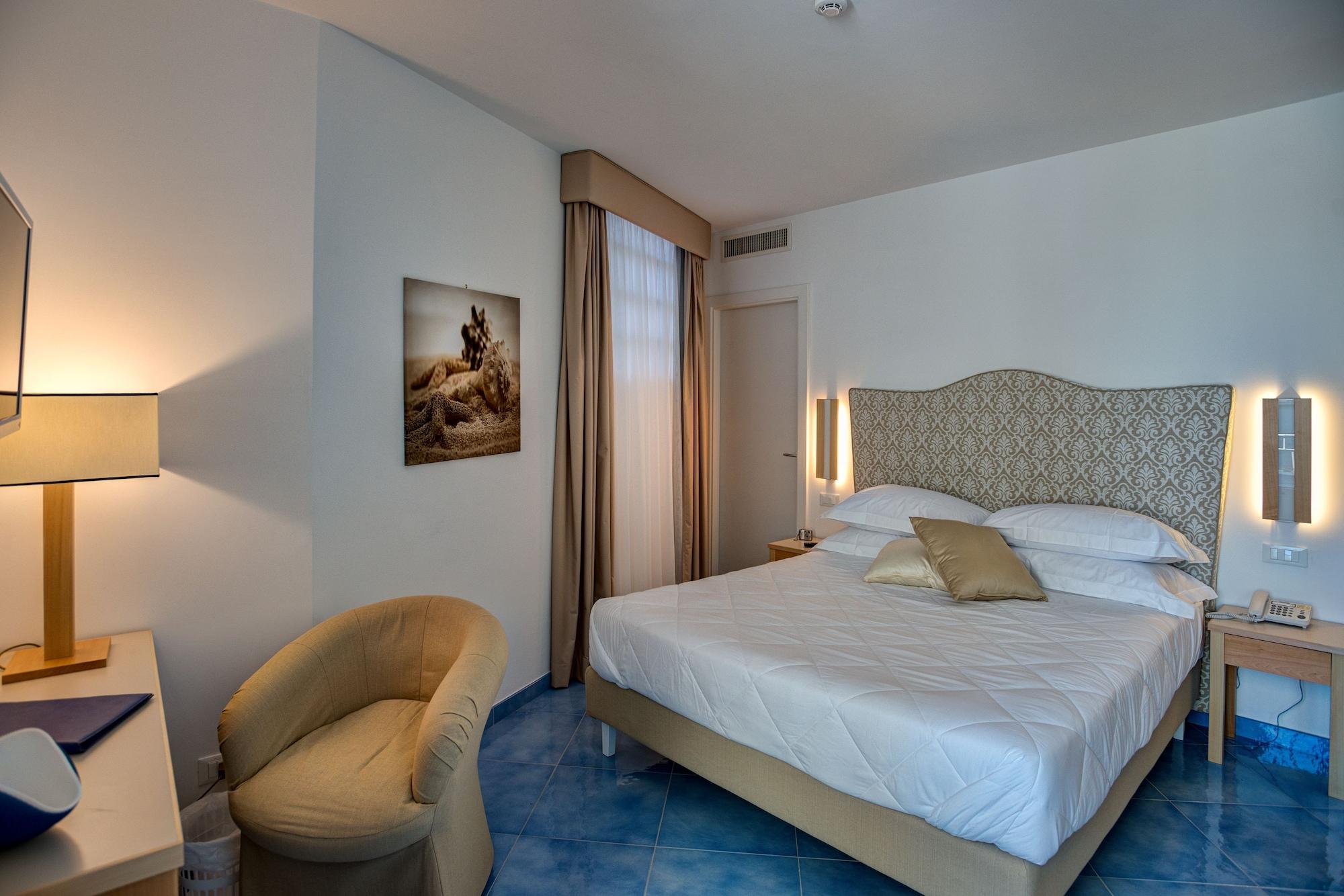 Hotel Boutique Helios (adults Only)