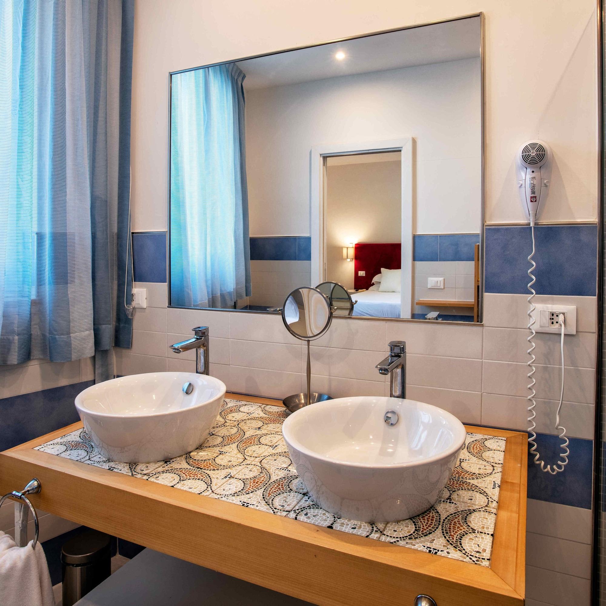 Boutique Helios (adults Only)