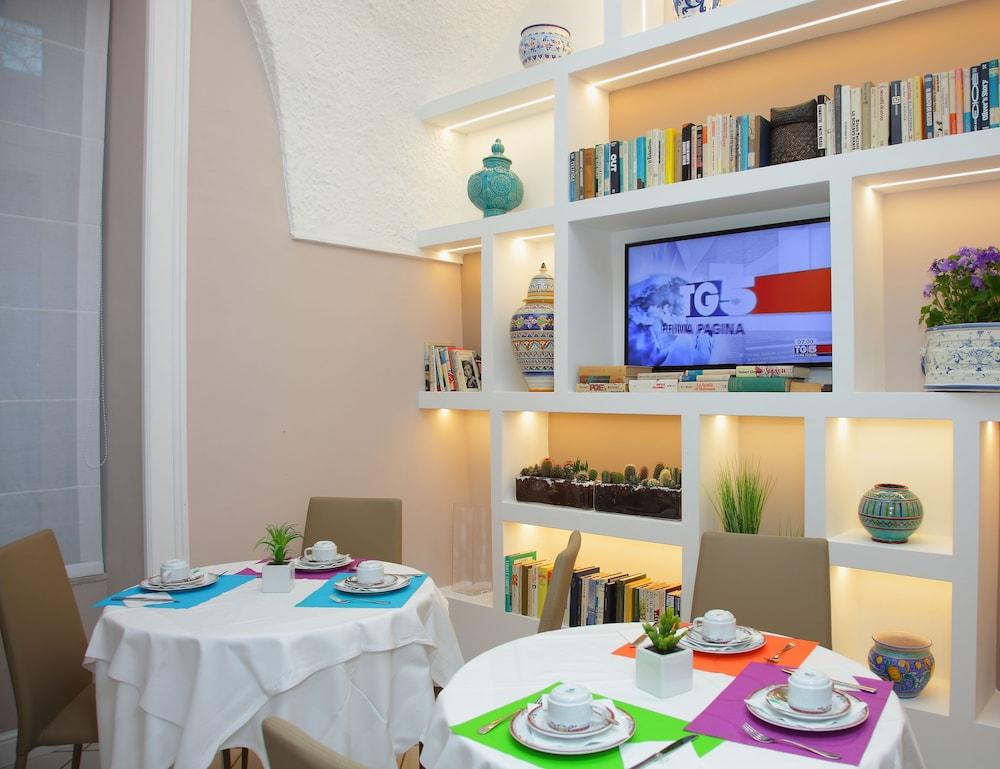 Di Hotel 3*